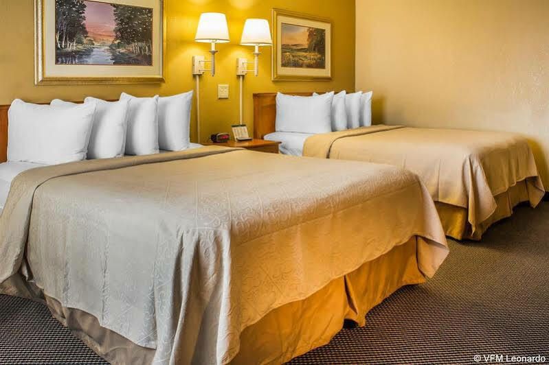 Quality Inn Newton At I-80 Dış mekan fotoğraf