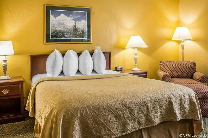 Quality Inn Newton At I-80 Dış mekan fotoğraf