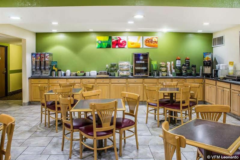 Quality Inn Newton At I-80 Dış mekan fotoğraf